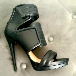 Barbara Bui Black Heels Sophisticated Style